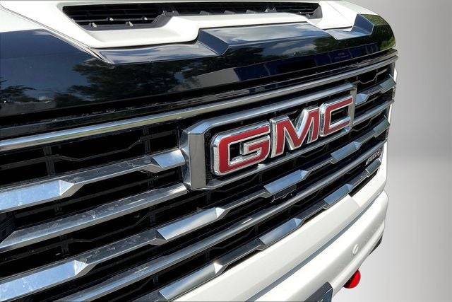 2024 GMC Sierra 2500HD 4WD Crew Cab Standard Bed AT4