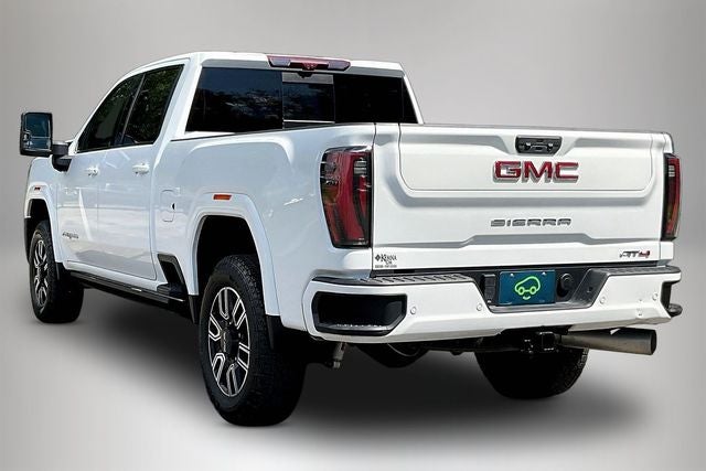 2024 GMC Sierra 2500HD 4WD Crew Cab Standard Bed AT4
