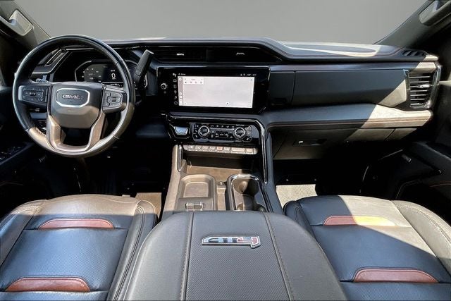 2024 GMC Sierra 2500HD 4WD Crew Cab Standard Bed AT4