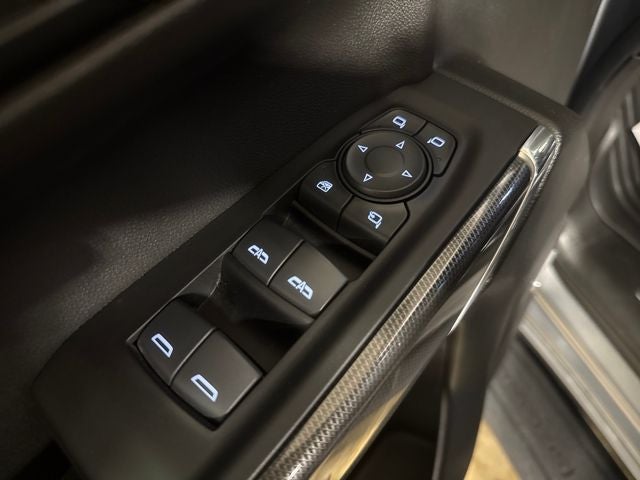 2022 GMC Sierra 1500 Limited 4WD Crew Cab Short Box AT4