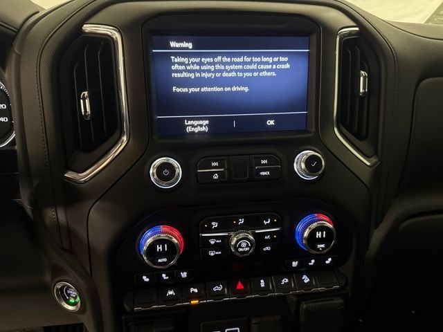 2022 GMC Sierra 1500 Limited 4WD Crew Cab Short Box AT4