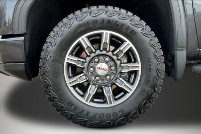 2024 GMC Sierra 1500 4WD Crew Cab Short Box AT4