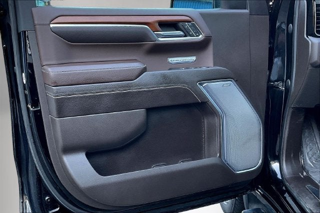 2023 GMC Sierra 1500 4WD Crew Cab Short Box Denali