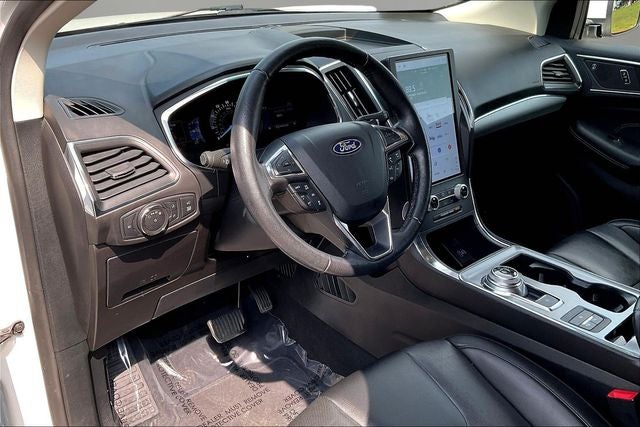 2021 Ford Edge Titanium