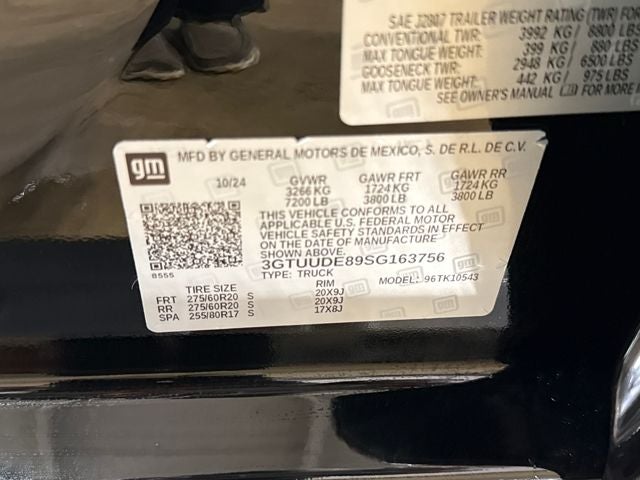 2025 GMC Sierra 1500 4WD Crew Cab Short Box SLT