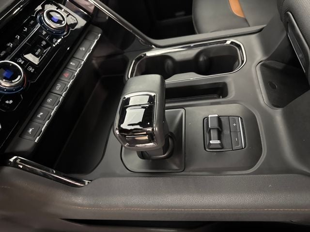 2024 GMC Sierra 1500 4WD Crew Cab Short Box AT4