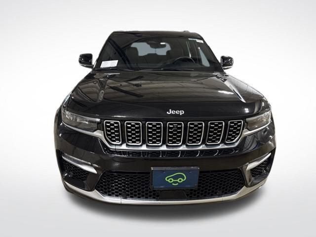 2022 Jeep Grand Cherokee Summit