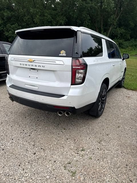 2023 Chevrolet Suburban High Country