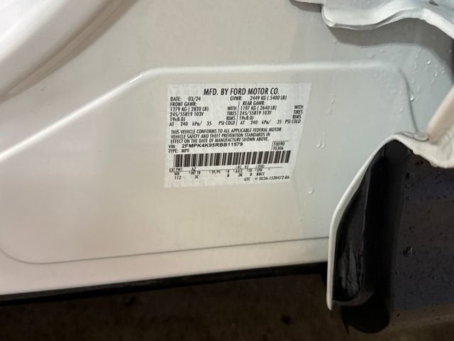 2024 Ford Edge Titanium