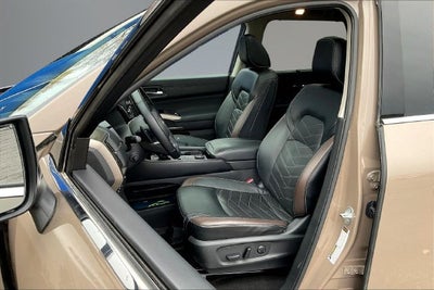 2024 Nissan Pathfinder Platinum